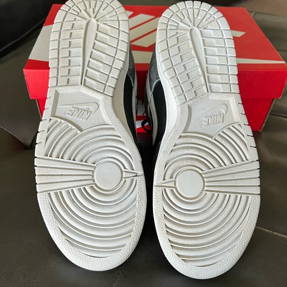 !!SOLD!! Nike Dunk Animal Pack- Zebra - Picture 6 of 10